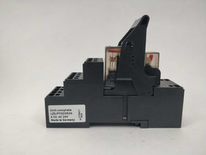 Siemens lZS:PT5D5R24 Plug-in Relay Complete Unit 4 Pcs.