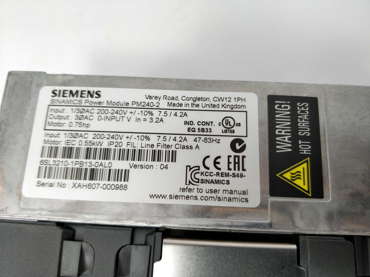 Siemens 6SL3210-1PB13-0AL0 Power Module PM240-2