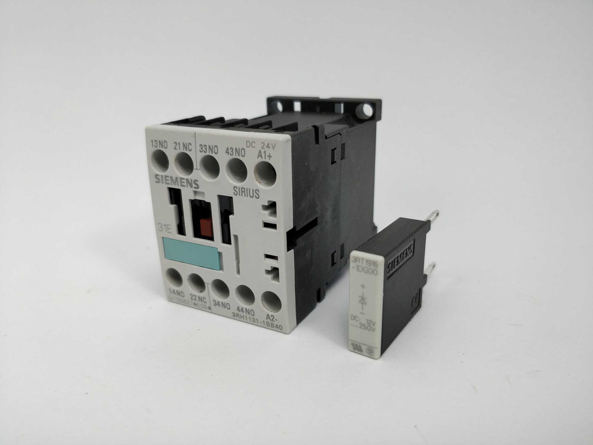 Siemens 3RH1131-1BB40 Contactor relay E05 with 3RT1916-1DG00