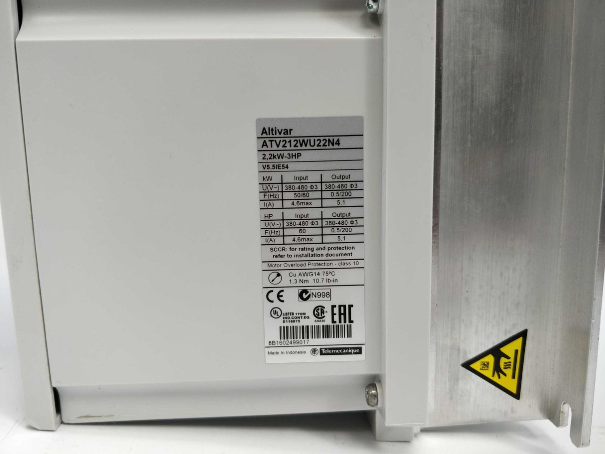 Schneider Electric Altivar ATV212WU22N4 Variable speed drive