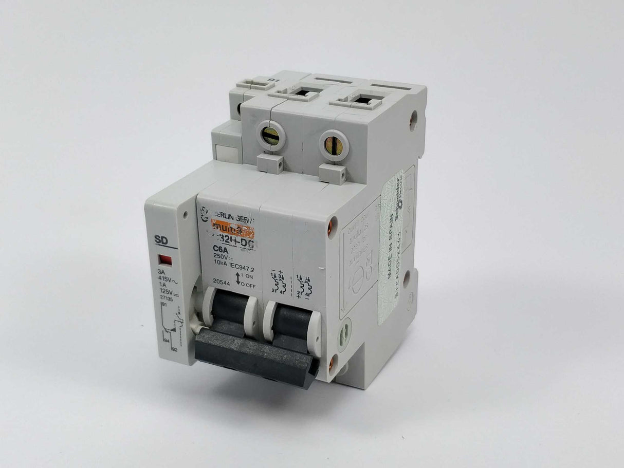 Schneider Electric 20544 C32H-DC with 27135 SD