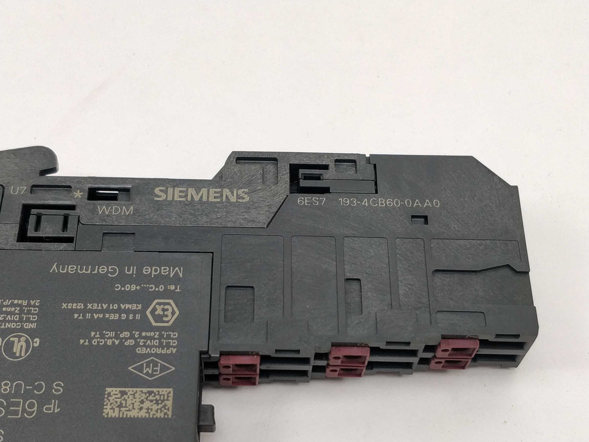 Siemens 6ES7132-4BD31-0AA0 SIMATIC S7 w/ 6ES7193-4CB60-0AA0