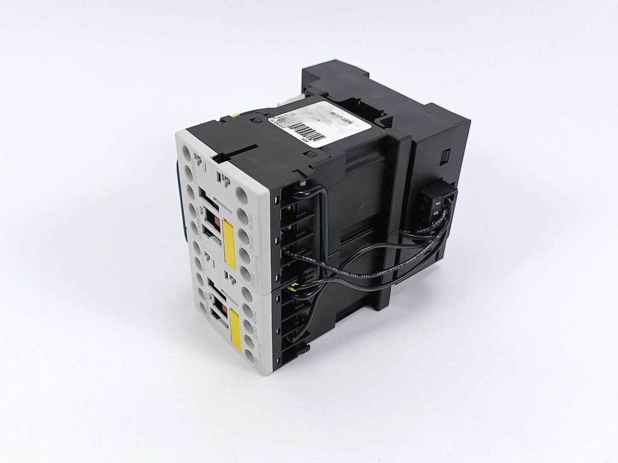 Siemens 3TK2850-1AL20 SIRIUS safety relay w/ contactor relay enabling circuits