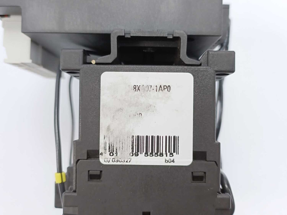 Siemens 3TK2850-1AL20 SIRIUS safety relay w/ contactor relay enabling circuits