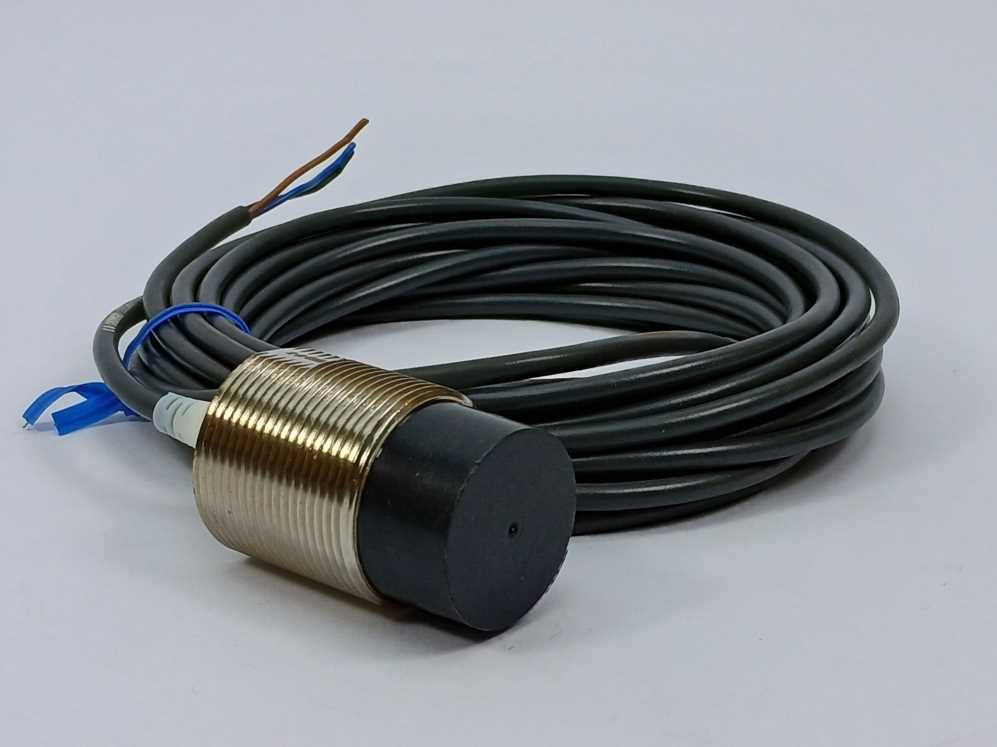 OMRON E2A-M30KN20-WP-B1 Inductive sensor