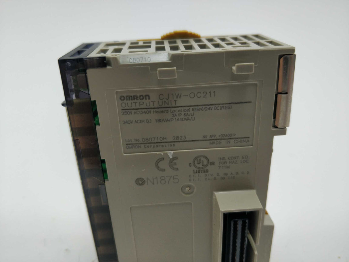 OMRON CJ1W-OC211 Output unit, 250 VAC/24 VDC. Without terminal block.