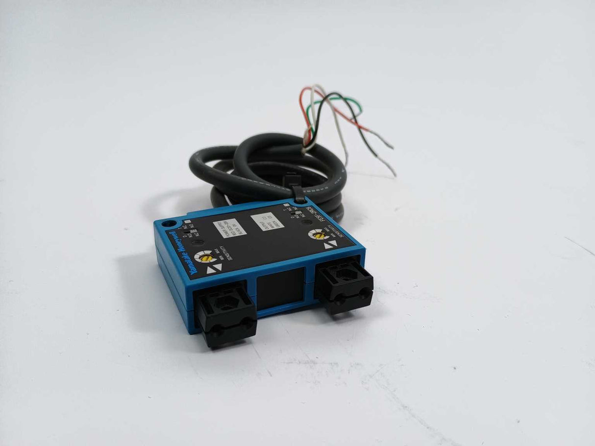 Yamatake / Honeywell FE5F-2RC6 Photoelectric Sensor