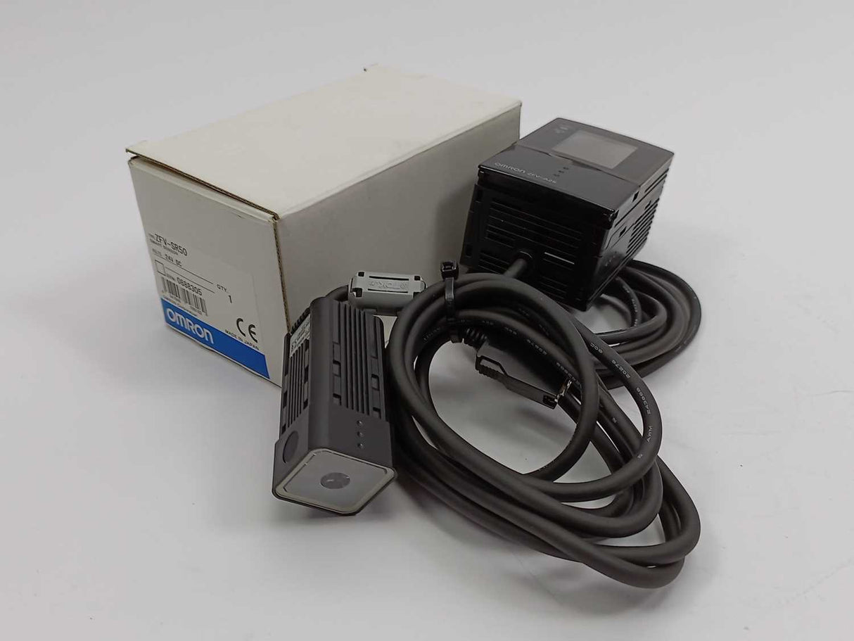 OMRON ZFV-SR50 Sensor with Sensor Amplifier