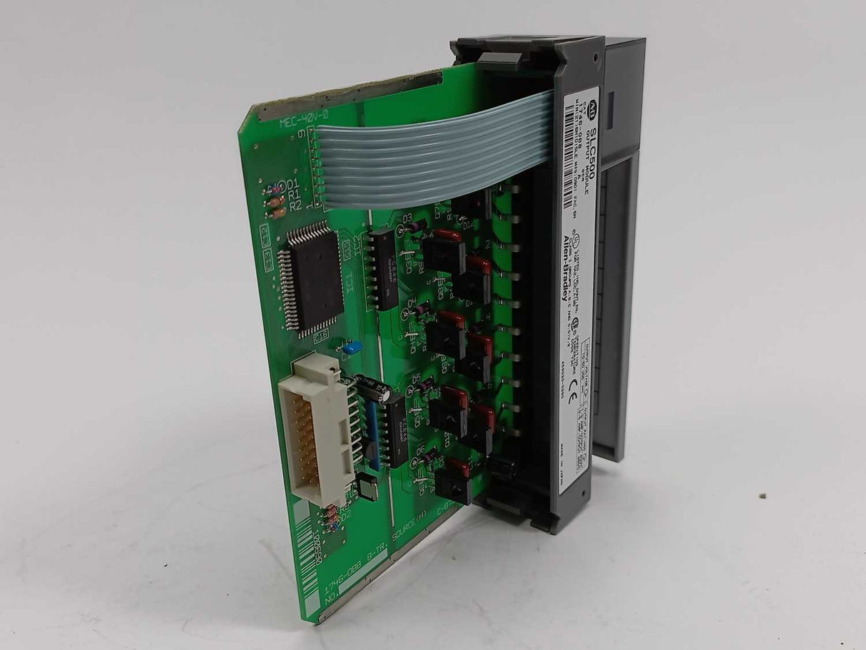 AB 1746-OB8 SLC500 Output module Ser.A