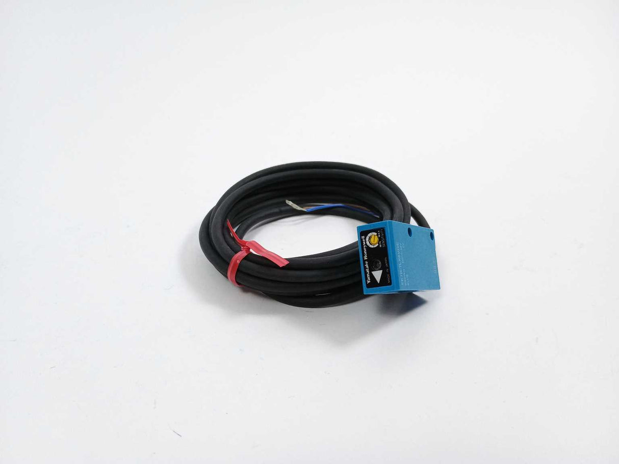 Yamatake / Honeywell FE7B-TLX6VGE Sensor