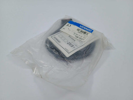 OMRON E3Z-R81 PHOTOELECTRIC SWITCH 2m 12-24V DC