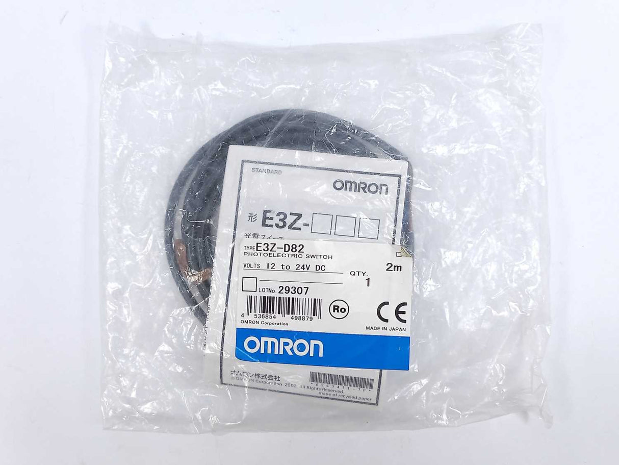 OMRON E3Z-D82 PHOTOELECTRIC SWITCH 2m 12-24V DC