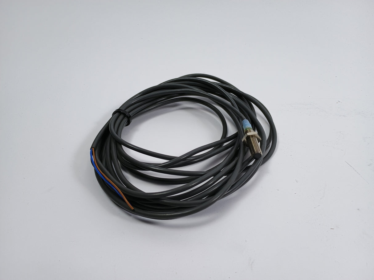 OMRON E2A-S08KS02-WP-B1 Proximity sensor inductive 4.8m