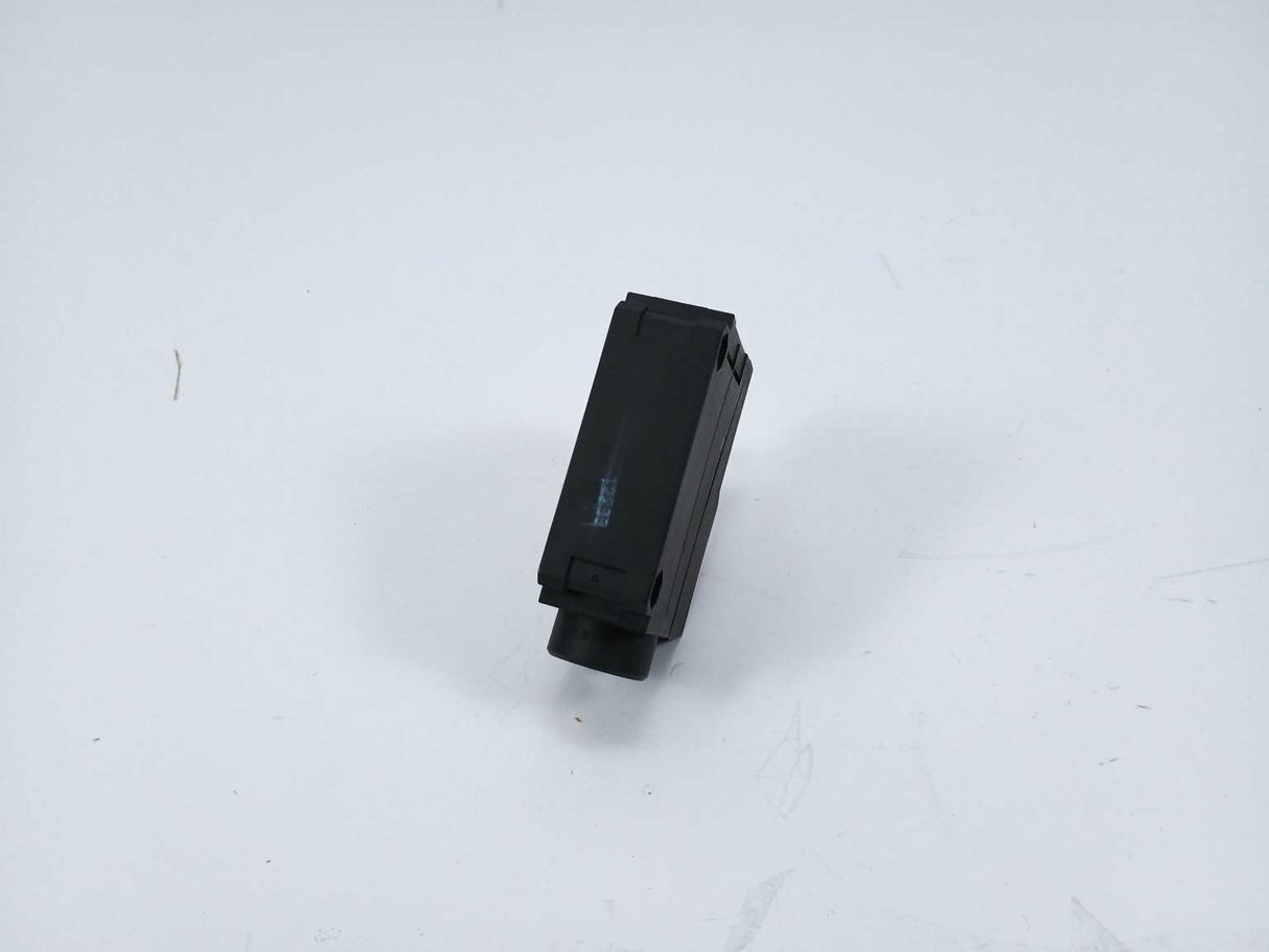 Idec ISF-D500 Photo Sensor 24-240VAC 50/60Hz 12-240VDC