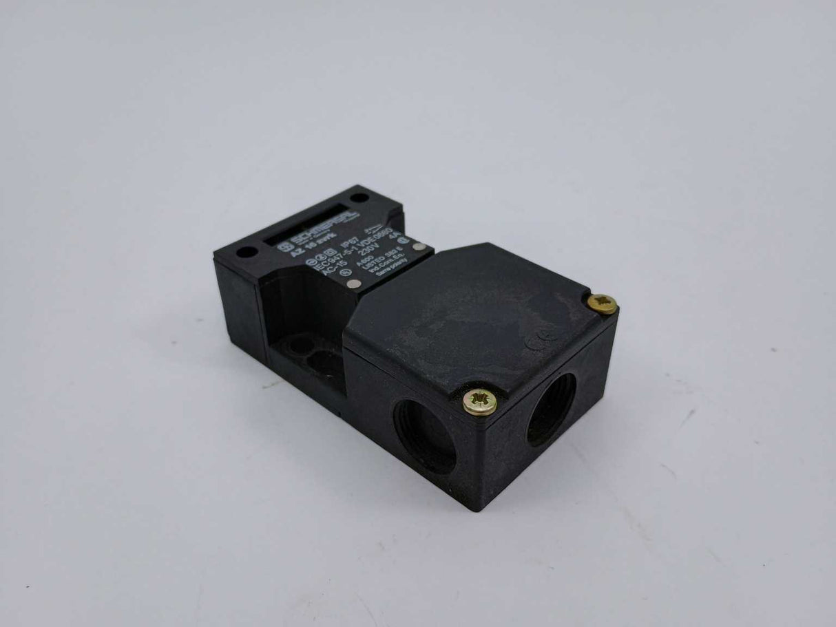 Schmersal AZ 16 zvrk Safety Switch