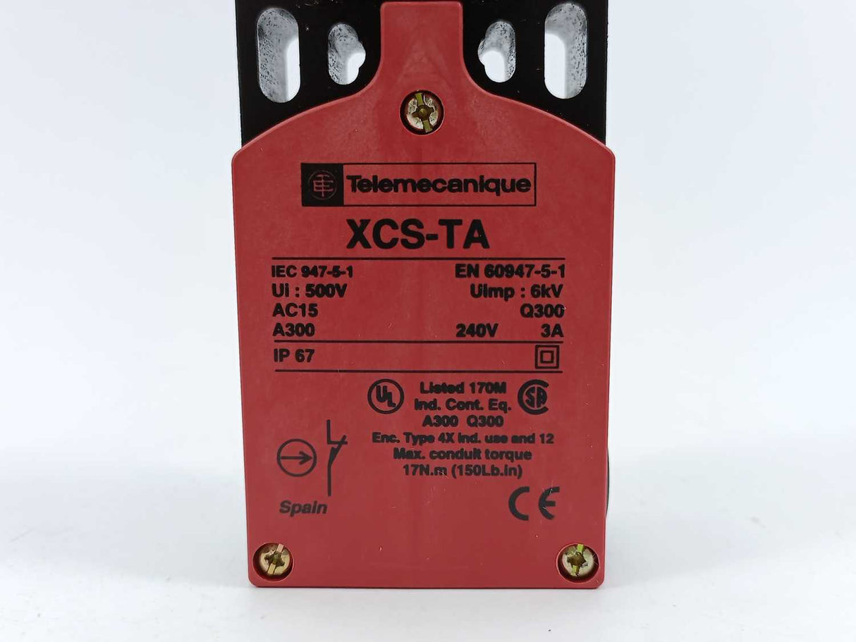 TELEMECANIQUE XCS-TA591 Safety Interlock Switch w/ Operating Key