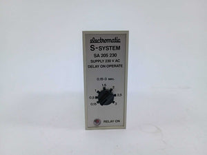 Electromatic SA 205 230 0,15-3 sec. 230 VAC Relay. Delay on Operate