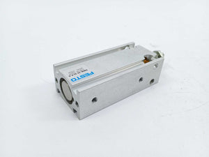 Festo 158526 DMM-20-30-P-A