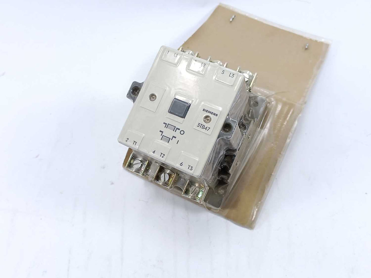 Siemens 3TB4717-0A Contactor