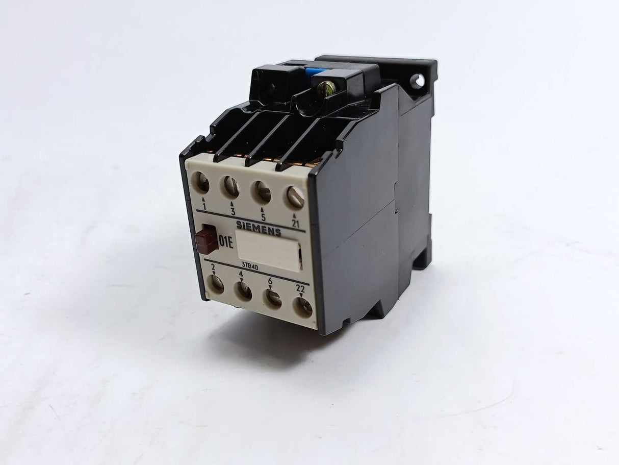 Siemens 3TB4011-0A Relay 220V - 50Hz, 264V-60Hz