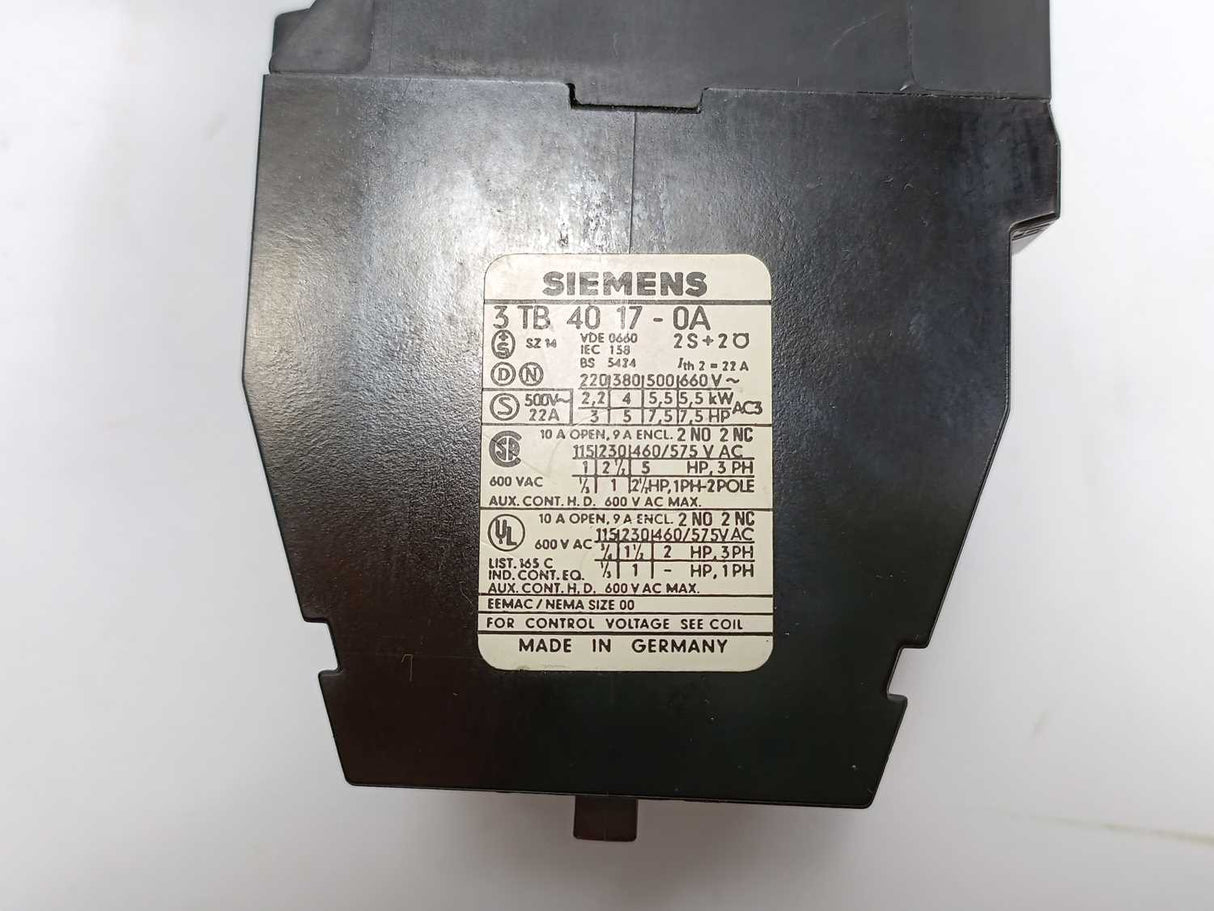 Siemens 3TB4017-0A Relay 220V - 50Hz, 264V-60Hz