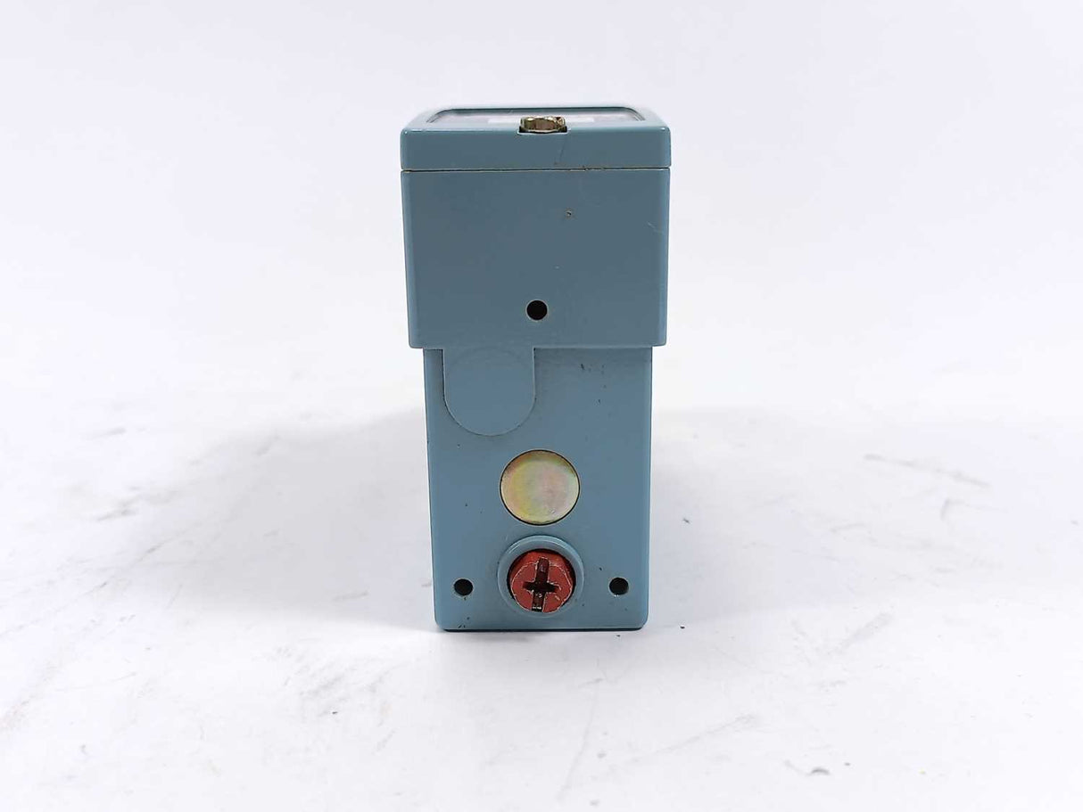 TELEMECANIQUE XML A070D1S11 Pressure Switch