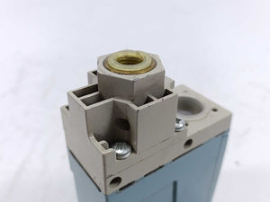 TELEMECANIQUE XML A070D1S11 Pressure Switch