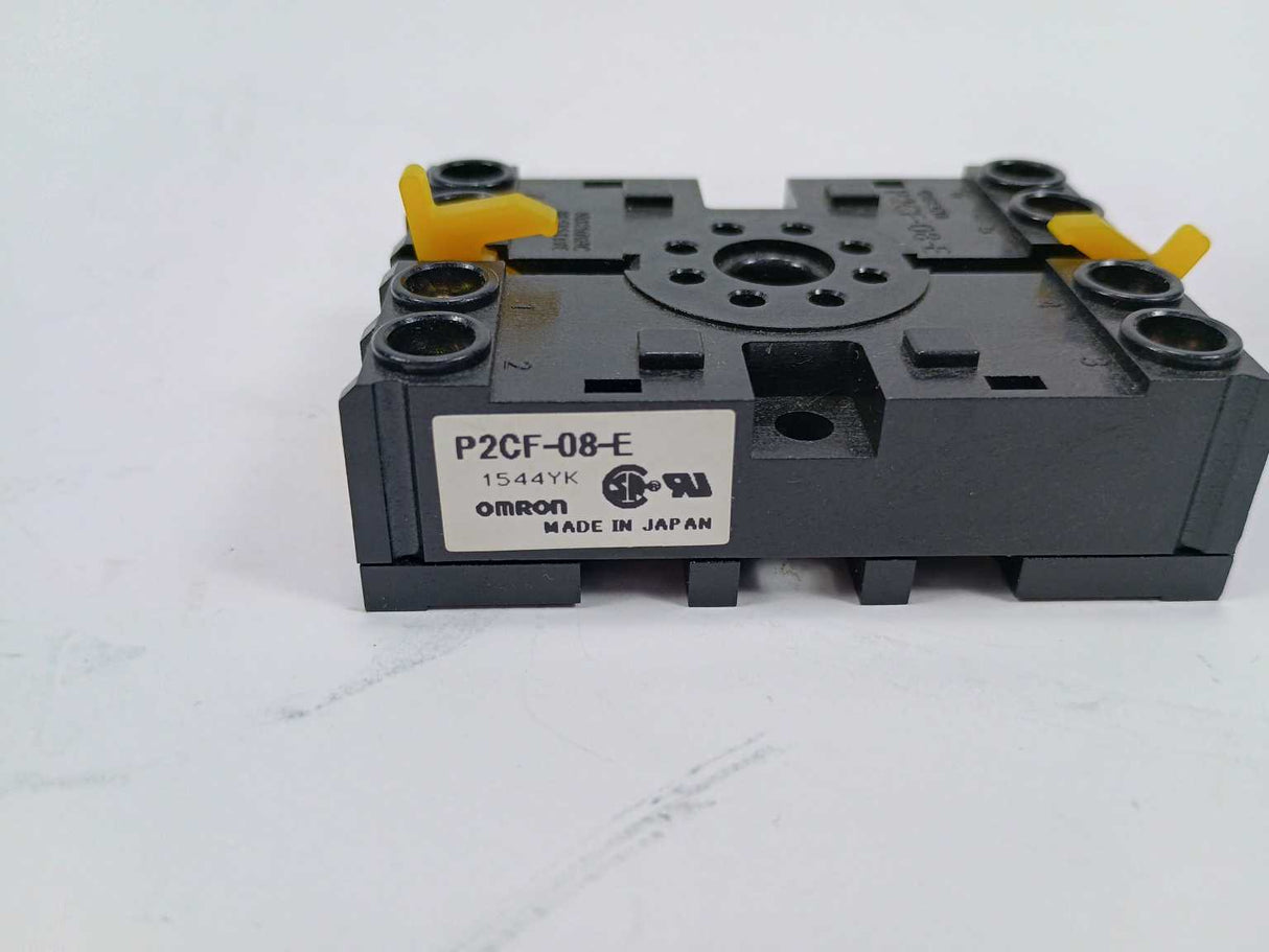 OMRON P2CF-08-E Relay Socket 8-Pin