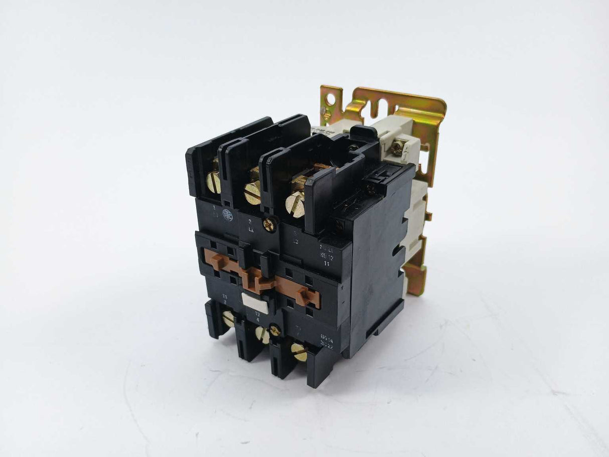 TELEMECANIQUE LC1-D803 Contactor with LX6-D40 240