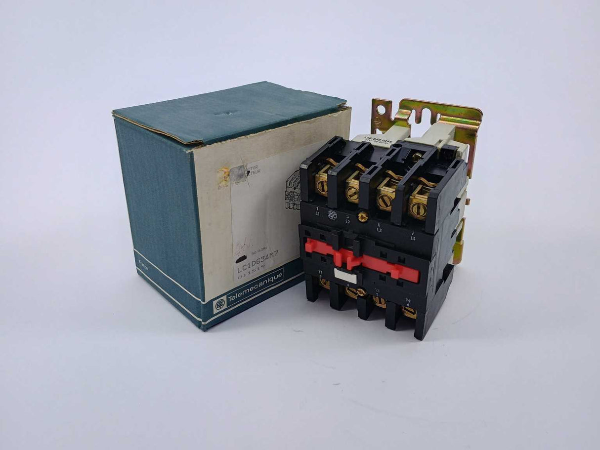 TELEMECANIQUE LC1-D634M7 Contactor 11519 with LX6-D40 0246