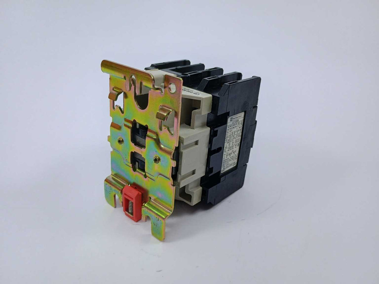 TELEMECANIQUE LC1-D634M7 Contactor 11519 with LX6-D40 0246