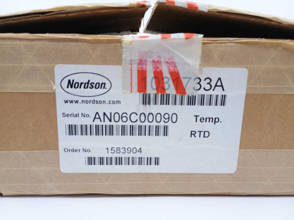 Nordson 1031733A B900 Gun with nozzle 1026684A