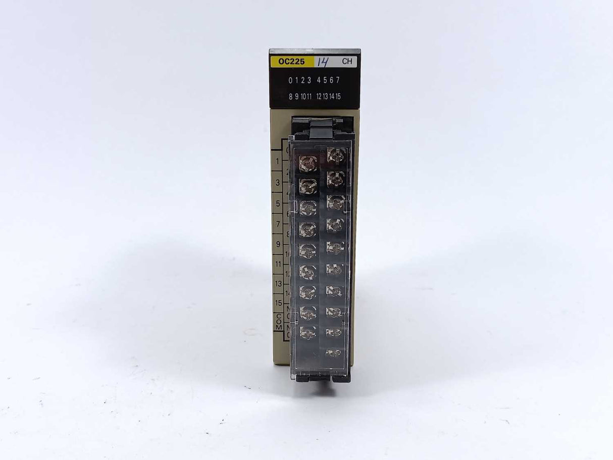 OMRON C200H-OC225 Output Unit w/ Terminal Block