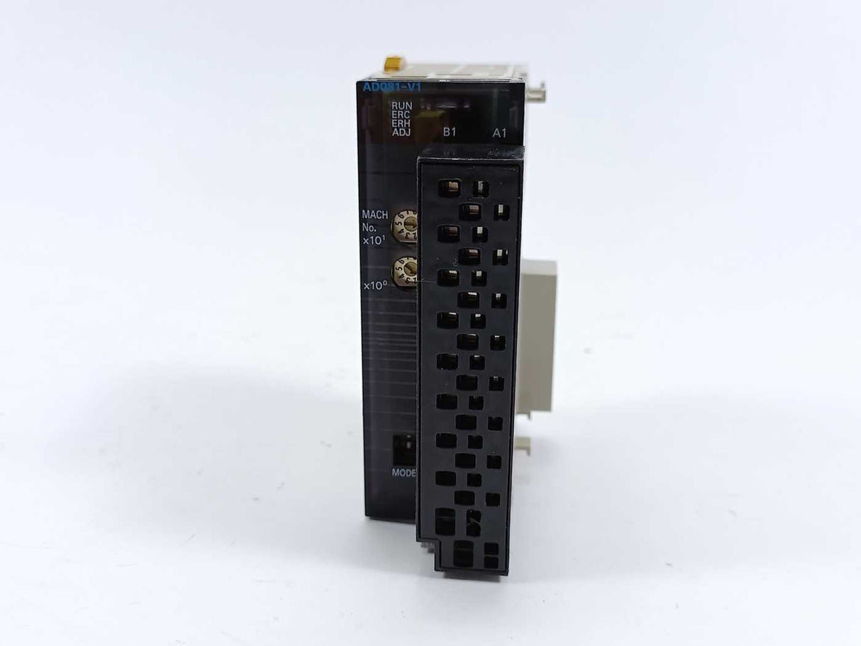 OMRON CJ1W-AD081-V1(SL) A/D Unit w/ Terminal block