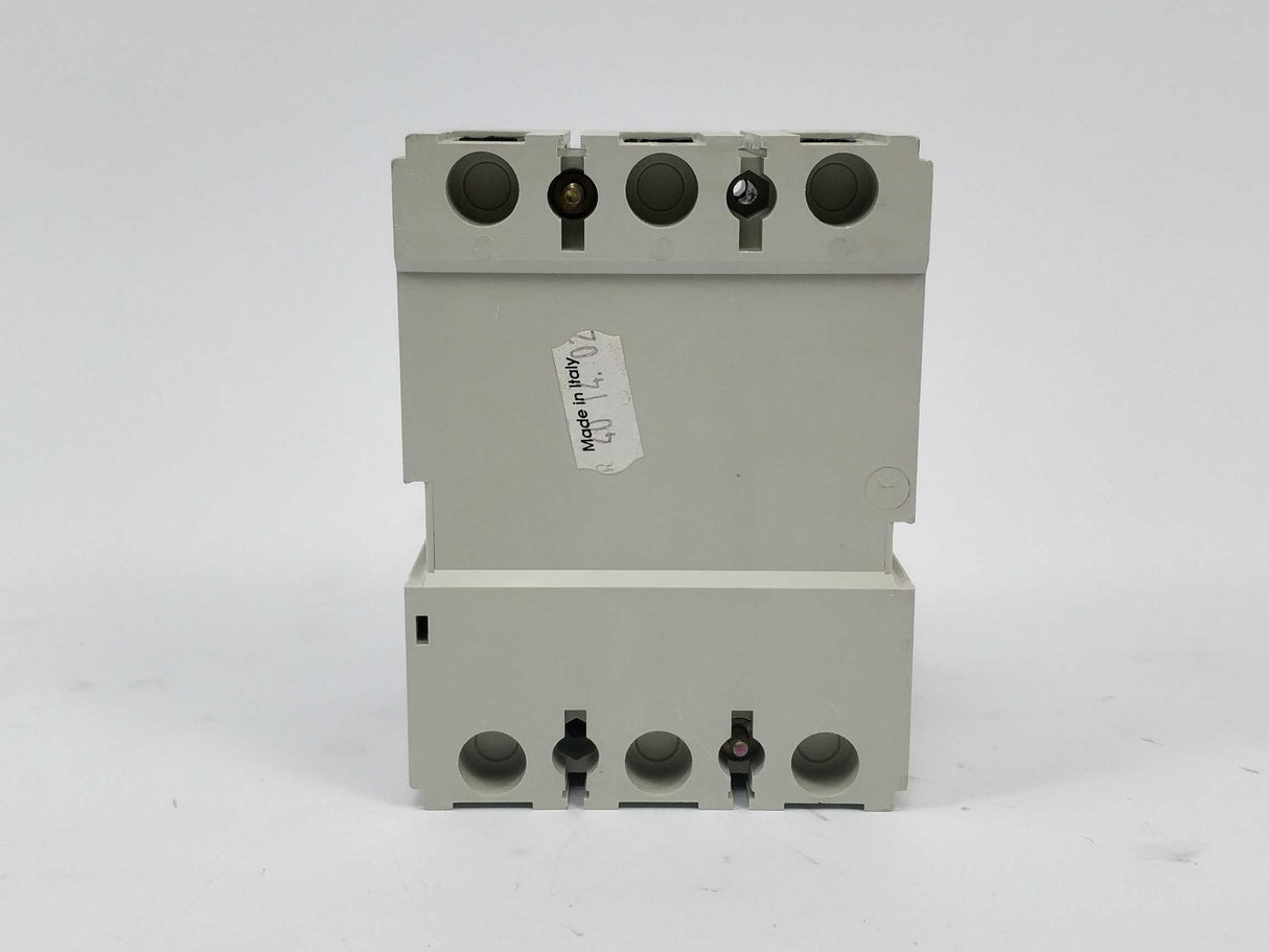 ABB SACE S2B Circuit Breaker SACE S2, Ith 28A÷40A, Iu 160A