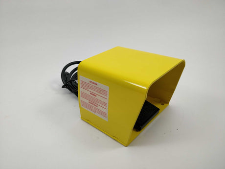 Conntrol 862-1440-64 Foot Switch with Yellow Enclosure