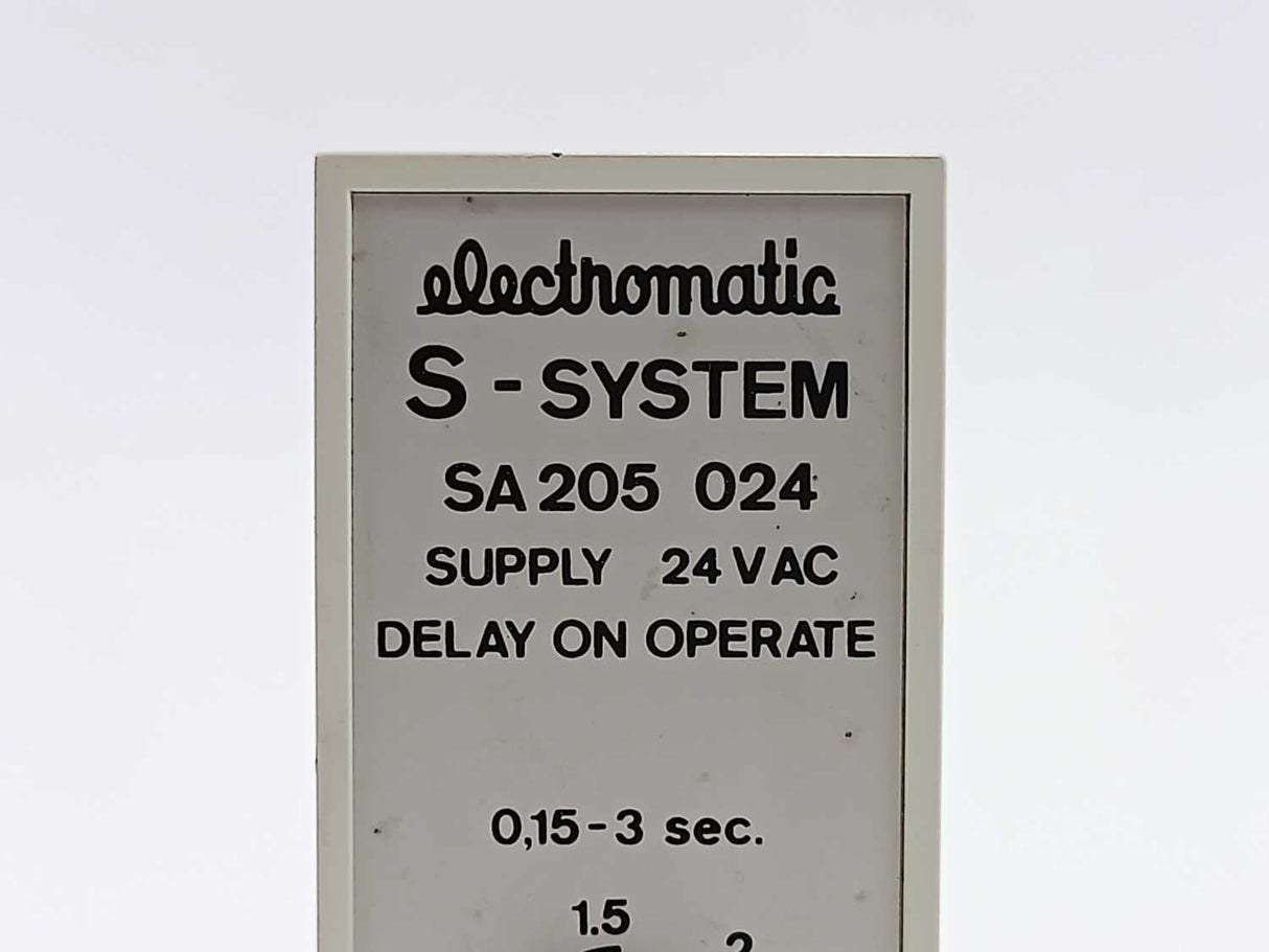 Electromatic SA 205 024 0,15-3 sec. 24 VAC Relay. Delay on Operate