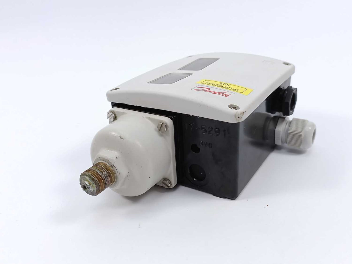 Danfoss 017A1687 Differential Pressure Switch