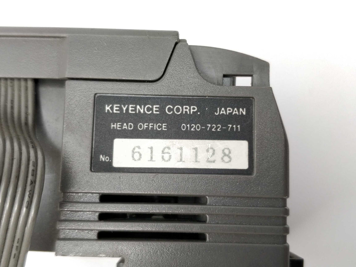 KEYENCE  KV-8EXW PLC