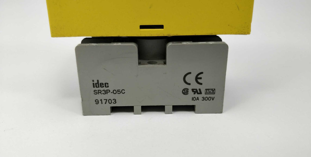 Unic MC-321 Power supply