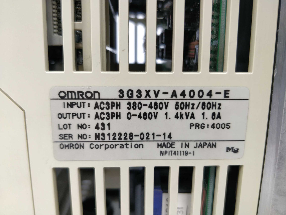 OMRON 3G3XV-A4004-E Sysdrive Inverter