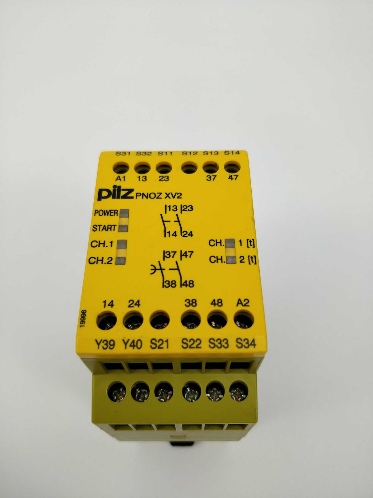 Pilz PNOZ XV2  Relay 774505