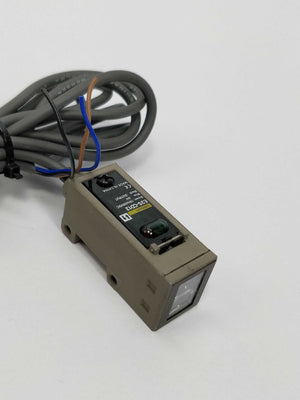 OMRON E3S-CD12 Photoelectric sensor