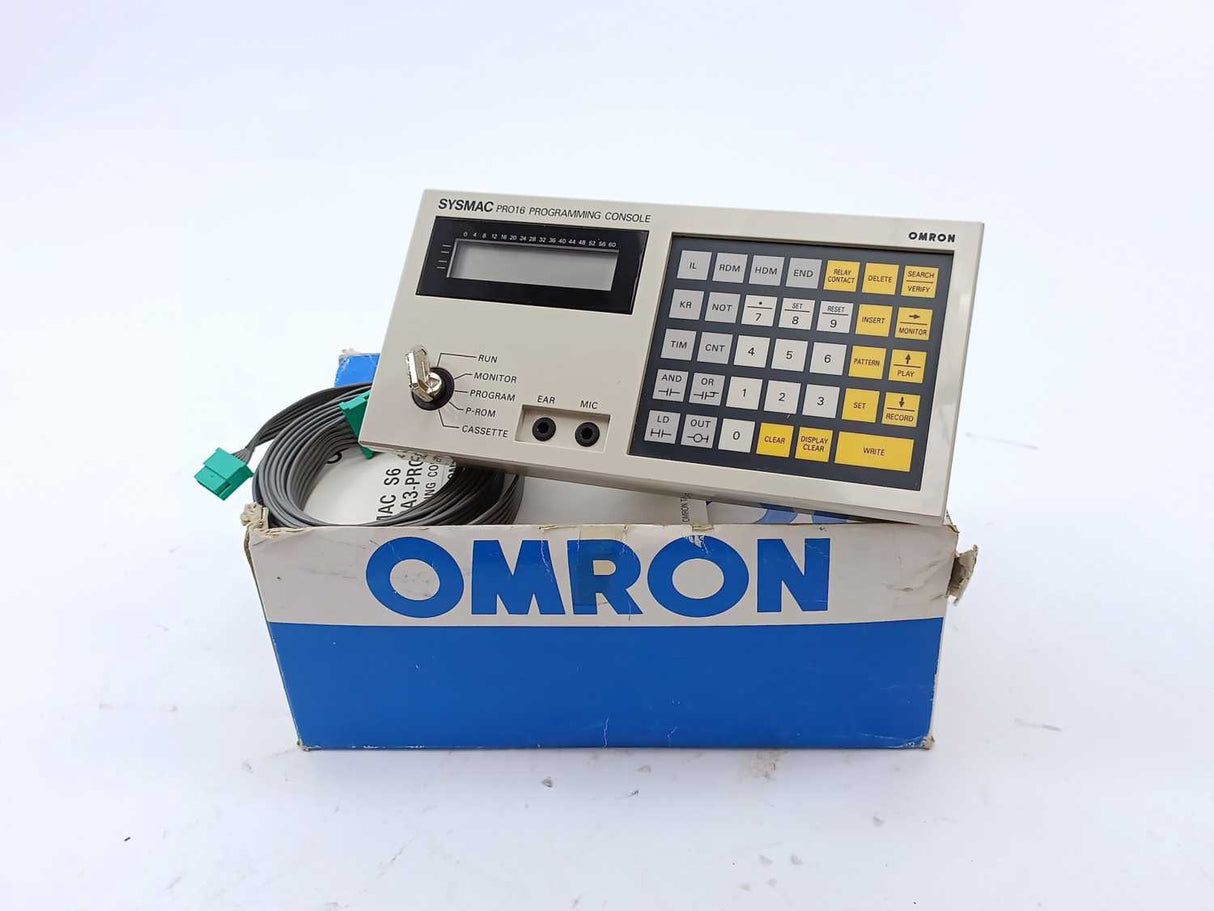 OMRON 3G2A3-PRO16 Programming Console PRO16