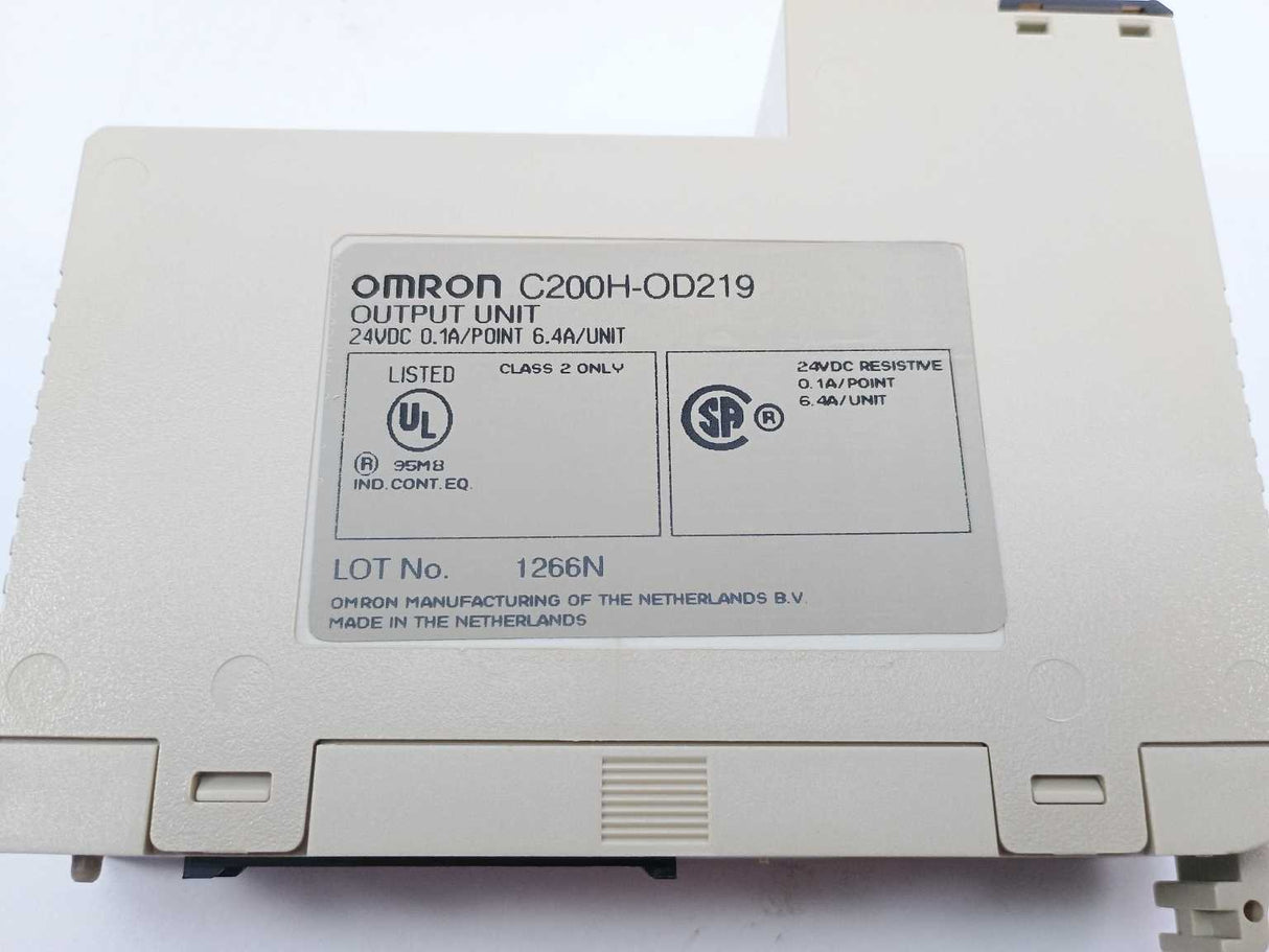 OMRON C200H-OD219 Output Unit