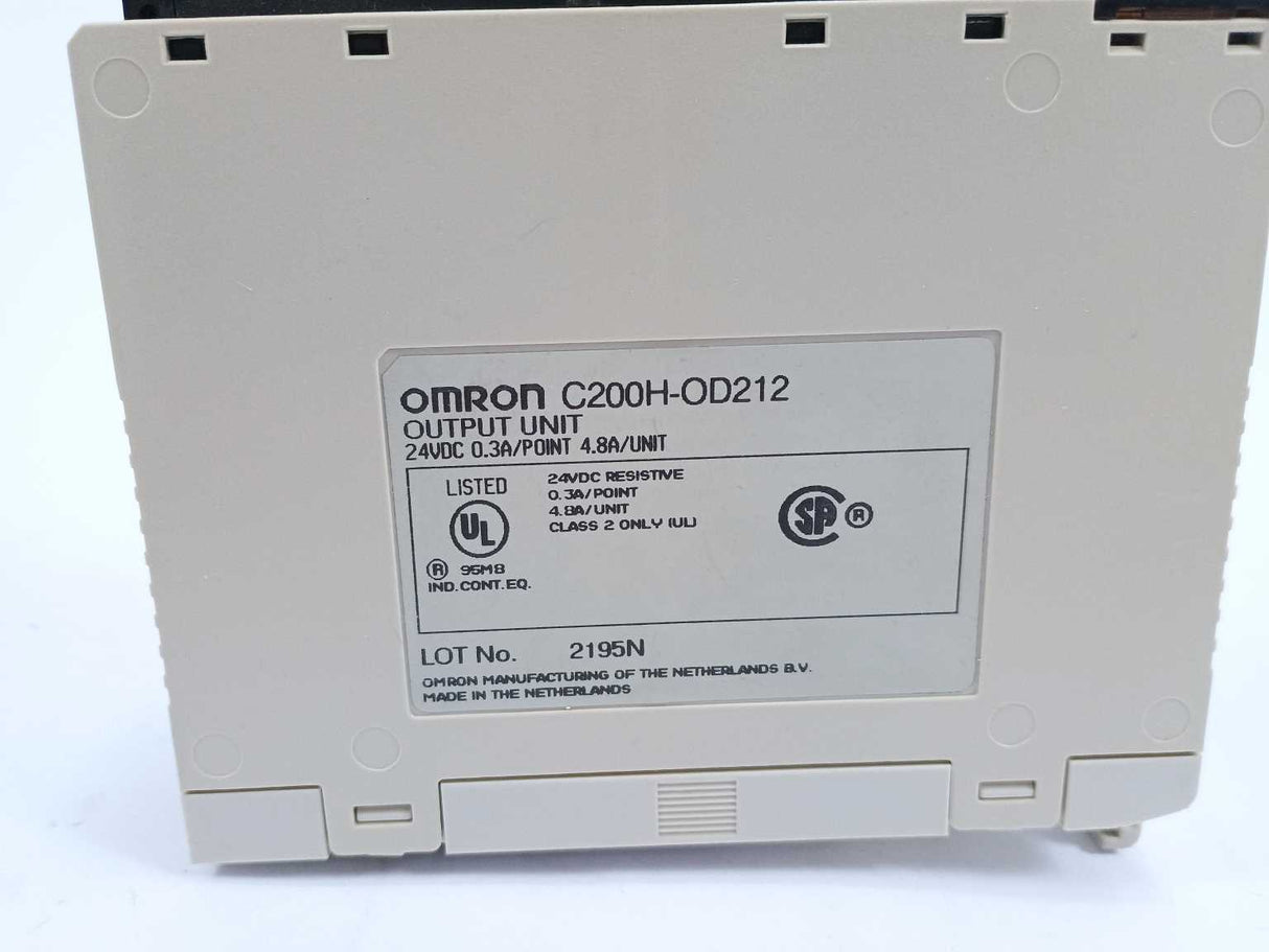 OMRON C200H-OD212 Programmable Controller