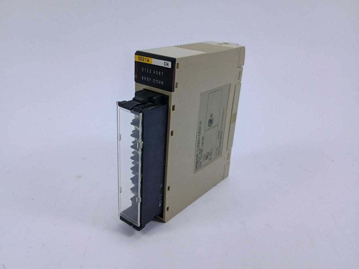 OMRON C200H-OD21A Output unit