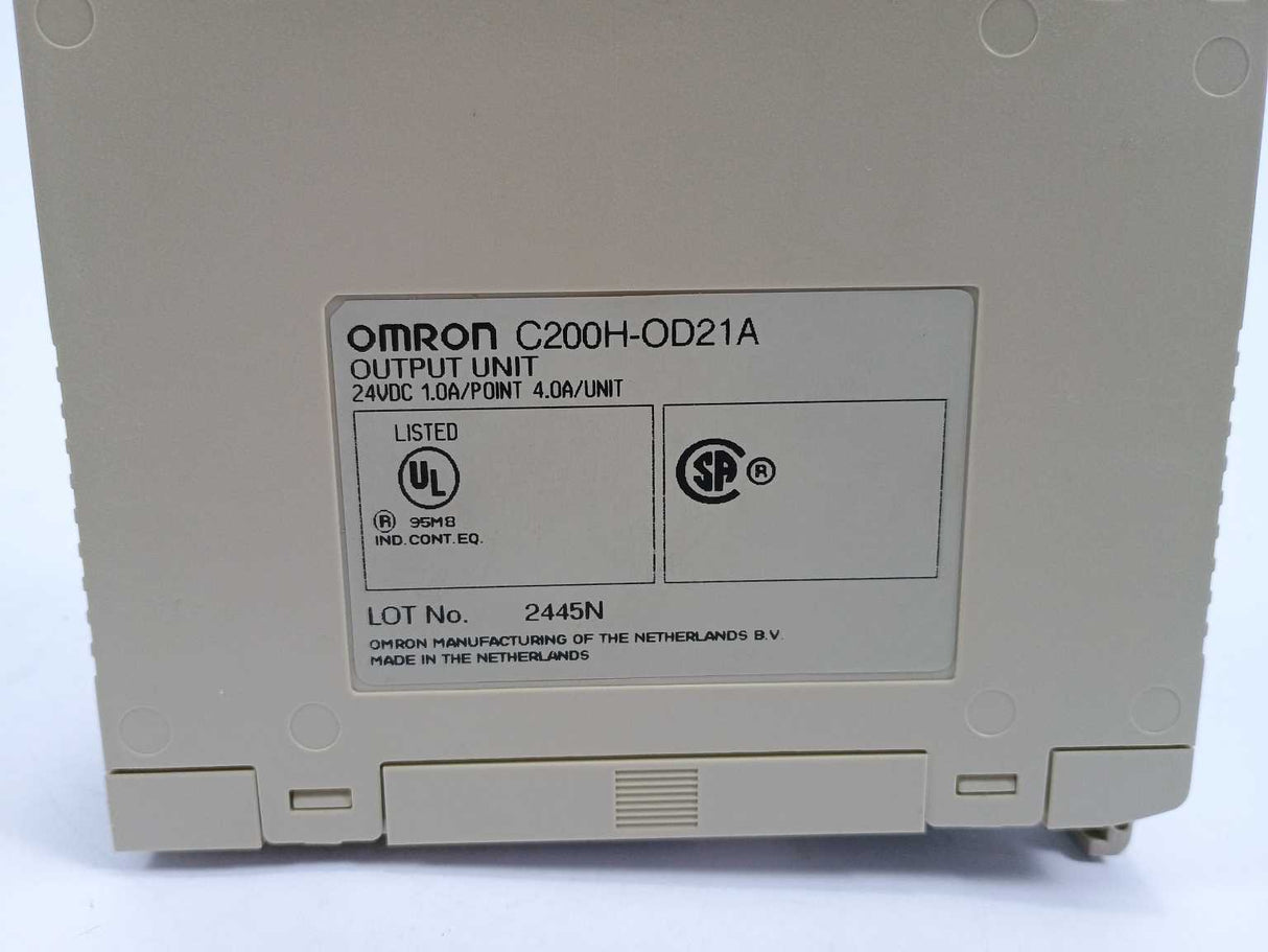 OMRON C200H-OD21A Output unit