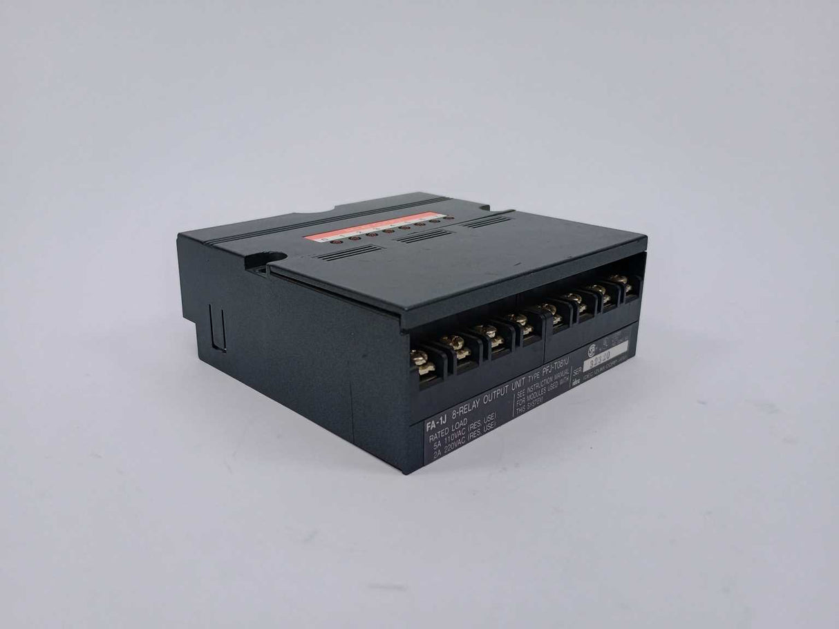 Idec PFJ-T081U FA-1J 8-Relay OUTPUT UNIT