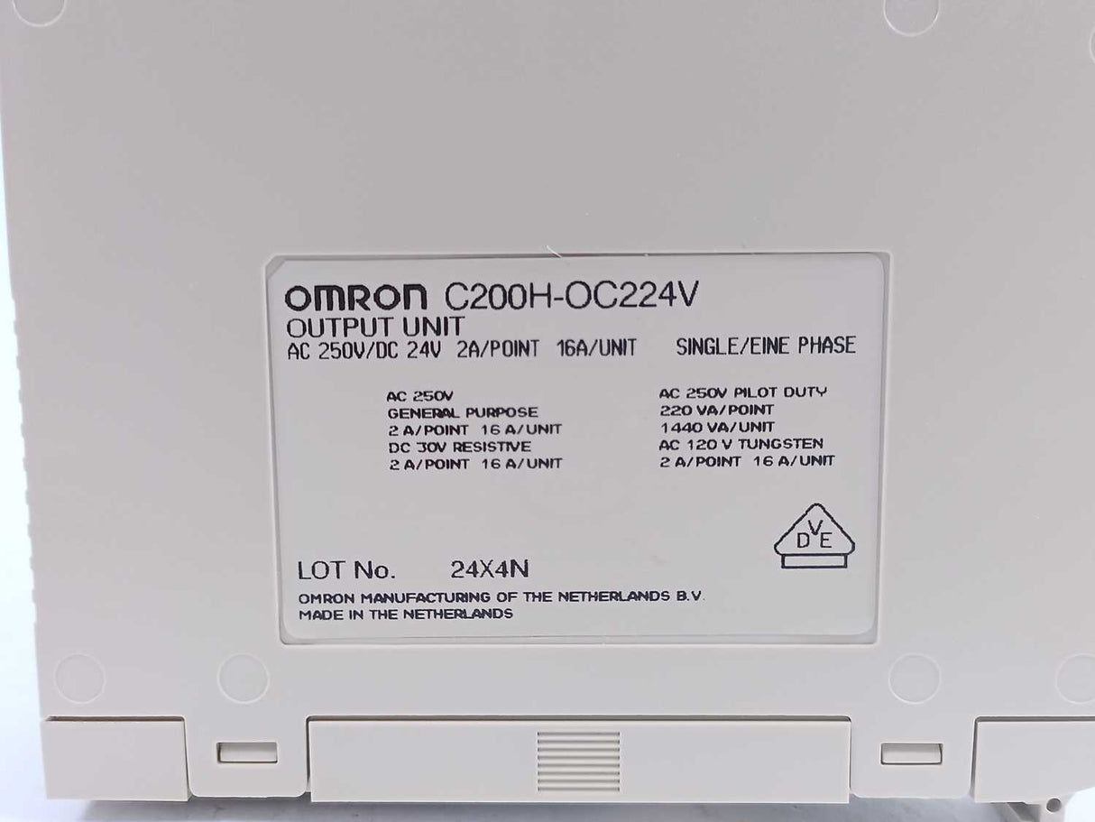 OMRON C200H-OC224V SYSMAC Programmable Controller